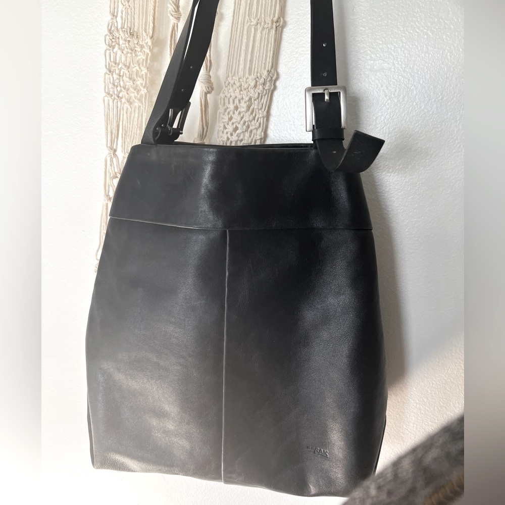 The SAK leather purse barely used